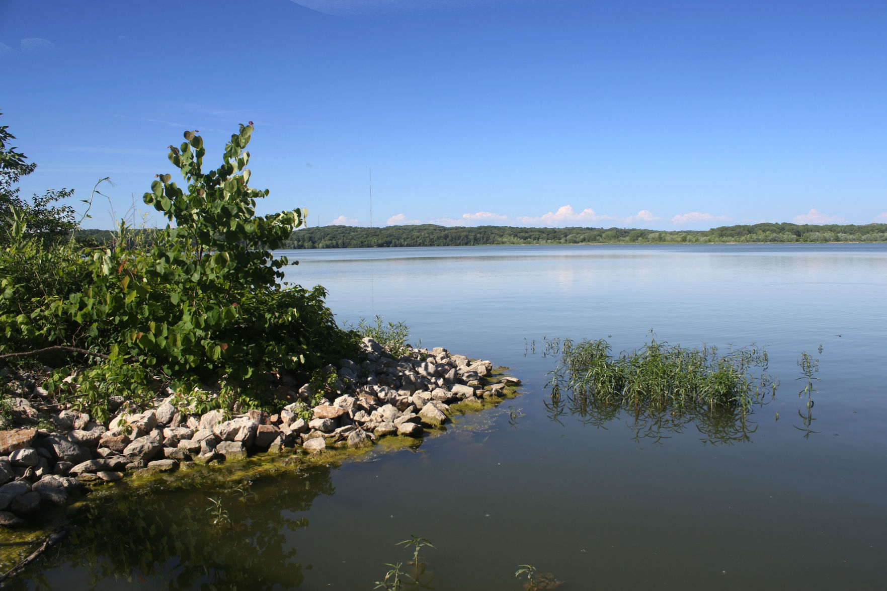 060618-mat-nws-ctn-lake-photo